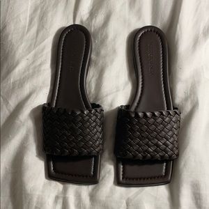 NIB BOTTEGA VENETA INTERECCIATO SLIDE ESPRESSO